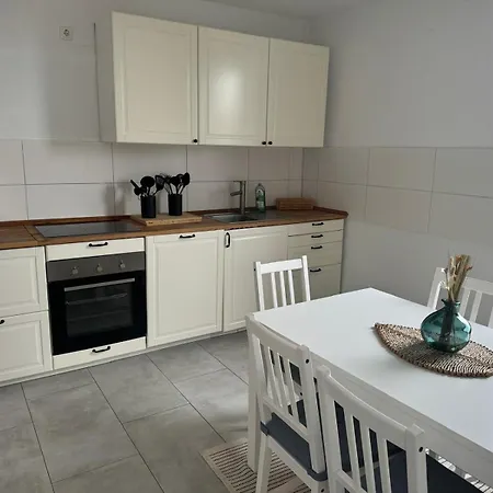 Exklusive 3-raum In Apartment